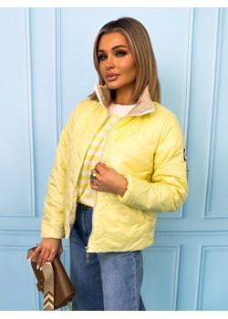 KURTKA PRZEJŚCIOWA PIKOWANA Z NASZYWKĄ NA RĘKAWIE-ŻÓŁTA ze sklepu olika.com.pl w kategorii Kurtki damskie - zdjęcie 189097127