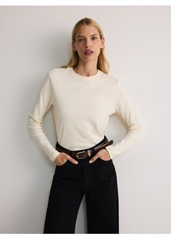 Reserved - Longsleeve z merceryzowanej bawełny - złamana biel ze sklepu Reserved w kategorii Bluzki damskie - zdjęcie 189097888