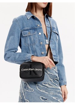 Torebka Calvin Klein Jeans Sculpted Camera Bag18 Mono K60K610275 Czarny ze sklepu eobuwie.pl w kategorii Listonoszki - zdjęcie 189098777
