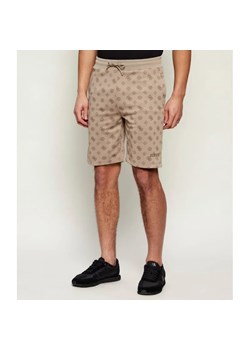 GUESS ACTIVE Szorty OVIDIO | Regular Fit ze sklepu Gomez Fashion Store w kategorii Spodenki męskie - zdjęcie 189100325