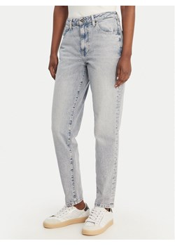 Guess Jeans Jeansy W6GA0D D5M57 Niebieski Straight Leg ze sklepu MODIVO w kategorii Jeansy damskie - zdjęcie 189101845