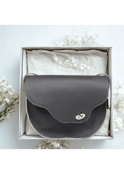 popielata torebka damska skórzana na ramię Sophie ze sklepu Słoń Torbalski w kategorii Listonoszki - zdjęcie 189102839