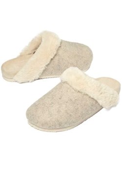 Kapcie z podszewką z imitacji futerka ze sklepu Atlas For Men w kategorii Kapcie damskie - zdjęcie 189103187