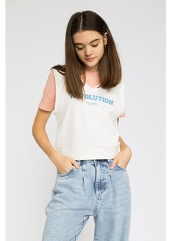 Kremowy bezrękawnik dla dziewczyny REVOLUTION, Rozmiar - 146, Kolor - Kremowy ze sklepu REPORTER w kategorii Bluzki dziewczęce - zdjęcie 189104508