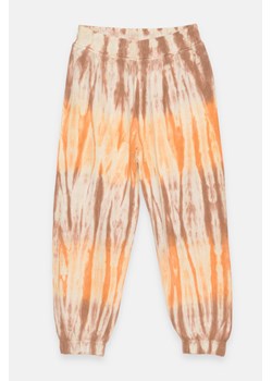Wielobarwne spodnie dresowe tie dye, Rozmiar - 140, Kolor - Multikolor ze sklepu REPORTER w kategorii Spodnie dziewczęce - zdjęcie 189105009