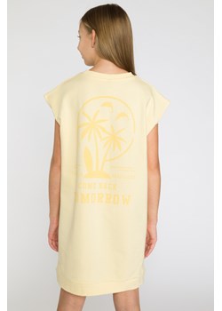 Żółta dresowa sukienka COME BACK TOMORROW, Rozmiar - 146, Kolor - Żółty ze sklepu REPORTER w kategorii Sukienki dziewczęce - zdjęcie 189105316