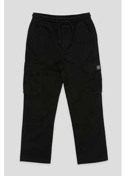 Czarne spodnie typu cargo, Rozmiar - 140, Kolor - Czarny ze sklepu REPORTER w kategorii Spodnie chłopięce - zdjęcie 189105739