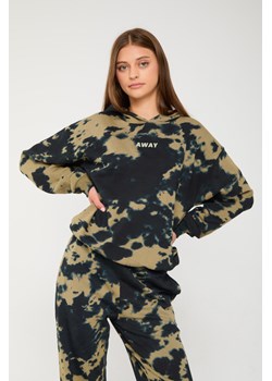 Czarno-zielona bluza dresowa tie dye z kapturem, Rozmiar - 140, Kolor - Multikolor ze sklepu REPORTER w kategorii Bluzy dziewczęce - zdjęcie 189105839