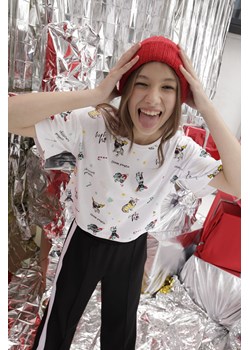 Biały świąteczny T-shirt z nadrukiem, Rozmiar - 140, Kolor - Biały ze sklepu REPORTER w kategorii Bluzki dziewczęce - zdjęcie 189106008