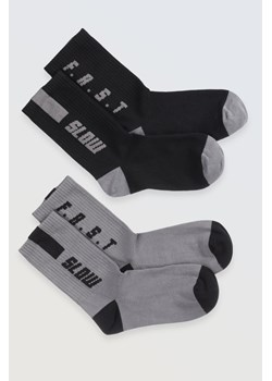 Czarno-szary zestaw skarpet z grafikami 2-PAK, Rozmiar -  34, Kolor - Multikolor ze sklepu REPORTER w kategorii Skarpetki dziecięce - zdjęcie 189106226