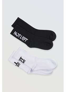 Biało-czarny zestaw skarpet z napisami 2-PAK, Rozmiar -  34, Kolor - Multikolor ze sklepu REPORTER w kategorii Skarpetki dziecięce - zdjęcie 189106227