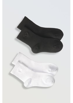 Biało-czarny zestaw skarpet z ozdobnym haftem 2-PAK, Rozmiar -  31, Kolor - Multikolor ze sklepu REPORTER w kategorii Skarpetki dziecięce - zdjęcie 189106315