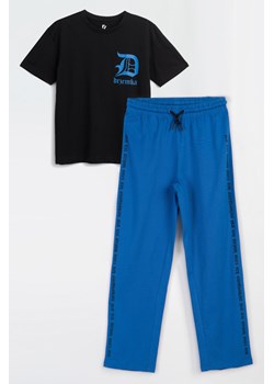 Niebiesko-czarna bawełniana piżama z nadrukami, Rozmiar - 140, Kolor - Multikolor ze sklepu REPORTER w kategorii Piżamy dziecięce - zdjęcie 189107137