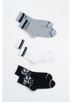 Zestaw skarpet z autorskimi grafikami 3-PAK, Rozmiar -  34, Kolor - Multikolor ze sklepu REPORTER w kategorii Skarpetki dziecięce - zdjęcie 189107296