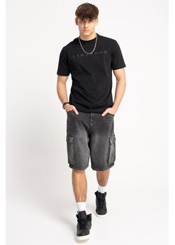Czarne krótkie spodenki jeansowe REGULAR z przestrzennymi kieszeniami, Rozmiar - 170, Kolor - Czarny ze sklepu REPORTER w kategorii Spodenki chłopięce - zdjęcie 189108147