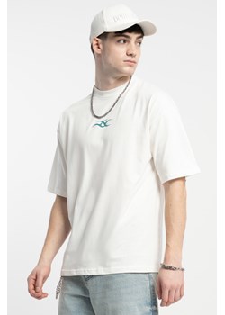 Kremowy t-shirt OVERSIZE w stylu collage z grafiką z tyłu, Rozmiar - 146, Kolor - Kremowy ze sklepu REPORTER w kategorii T-shirty chłopięce - zdjęcie 189108197