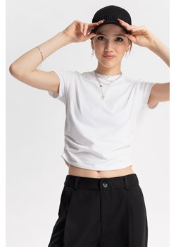 Biała bluzka SLIM z marszczonym dołem, Rozmiar - 140, Kolor - Biały ze sklepu REPORTER w kategorii Bluzki dziewczęce - zdjęcie 189108276