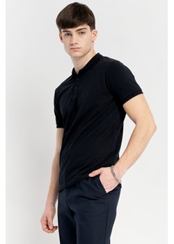 Czarna koszulka polo REGULAR z krótkim rękawem, Rozmiar - 140, Kolor - Czarny ze sklepu REPORTER w kategorii T-shirty chłopięce - zdjęcie 189108278