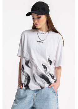 Biały t-shirt OVERSIZE z kontrastową grafiką, Rozmiar - 140, Kolor - Biały ze sklepu REPORTER w kategorii Bluzki dziewczęce - zdjęcie 189108429