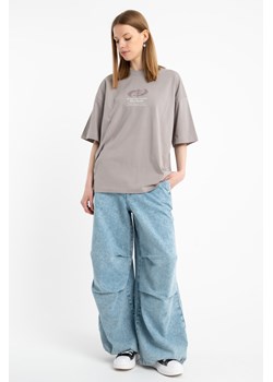 Niebieskie spodnie jeansowe typu PARACHUTE z zaszewkami na kolanach, Rozmiar - 152, Kolor - Niebieski ze sklepu REPORTER w kategorii Spodnie dziewczęce - zdjęcie 189108696