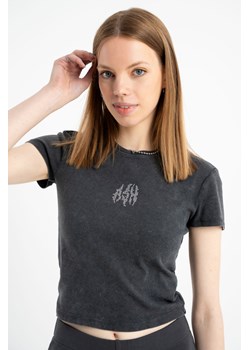 Szary CROP TOP z ozdobną aplikacją z kryształków, Rozmiar - 170, Kolor - Szary ze sklepu REPORTER w kategorii Bluzki dziewczęce - zdjęcie 189108736