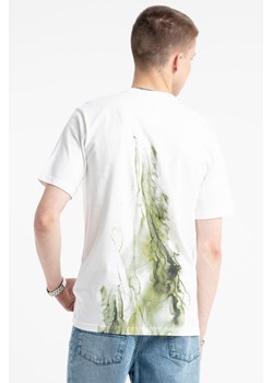 Biały t-shirt REGULAR z autorską grafiką z tyłu, Rozmiar - 170, Kolor - Biały ze sklepu REPORTER w kategorii T-shirty chłopięce - zdjęcie 189109198