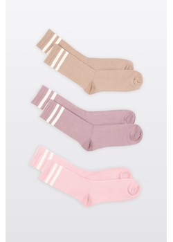 Kolorowy zestaw skarpet z kontrastowymi paskami 3-PAK, Rozmiar -  31, Kolor - Multikolor ze sklepu REPORTER w kategorii Skarpetki dziecięce - zdjęcie 189109696