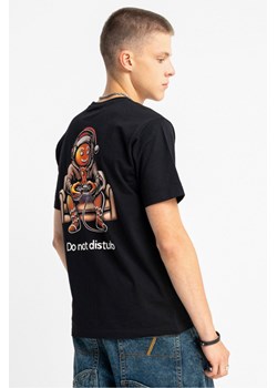 Czarny t-shirt REGULAR z autorską świąteczną grafiką z tyłu, Rozmiar - 140, Kolor - Czarny ze sklepu REPORTER w kategorii T-shirty chłopięce - zdjęcie 189110346