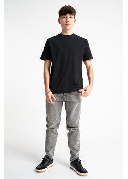 Jasnoszare spodnie jeansowe SLIM z przetarciami, Rozmiar - 140, Kolor - Szary ze sklepu REPORTER w kategorii Spodnie chłopięce - zdjęcie 189110917