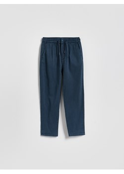 Reserved - Spodnie z bawełną - granatowy ze sklepu Reserved w kategorii Spodnie chłopięce - zdjęcie 189111928