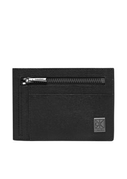 Etui na karty kredytowe Calvin Klein Emblem Hw Id Cardholder LV04D1168G Czarny ze sklepu eobuwie.pl w kategorii Etui - zdjęcie 189113577