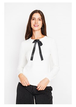 ASSUILI Sweter w kolorze białym ze sklepu Limango Polska w kategorii Swetry damskie - zdjęcie 189118315