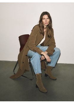 Reserved - Zamszowe botki na obcasie - ciemnozielony ze sklepu Reserved w kategorii Botki - zdjęcie 189121128