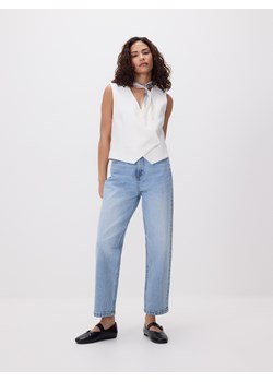 Reserved - Jeansy mom fit z krótszą nogawką - niebieski ze sklepu Reserved w kategorii Spodnie dziewczęce - zdjęcie 189121239
