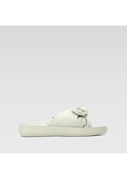 Klapki Jenny Fairy WS106-08 ze sklepu ccc.eu w kategorii Klapki damskie - zdjęcie 189122847