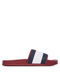 Klapki Tommy Hilfiger Core Hilfiger Flag Pool Slide FM0FM05798 Bordowy ze sklepu eobuwie.pl w kategorii Klapki męskie - zdjęcie 189123349