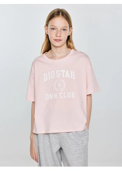 Koszulka dziewczęca z nadrukiem różowa Minka 600 ze sklepu Big Star w kategorii Bluzki dziewczęce - zdjęcie 189128149