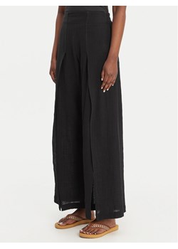 Banana Moon Spodnie materiałowe Stefa Cameron MWW01 Czarny Regular Fit ze sklepu MODIVO w kategorii Spodnie damskie - zdjęcie 189130416