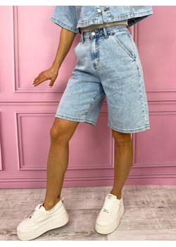 JEANSOWE SZORTY BERMUDY Z SZEROKIMI NOGAWKAMI- NIEBIESKIE ze sklepu olika.com.pl w kategorii Szorty - zdjęcie 189131826