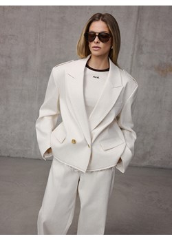 Mohito - Krótka kremowa marynarka oversize - kremowy ze sklepu Mohito w kategorii Marynarki damskie - zdjęcie 189131907