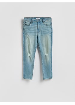 Reserved - Jeansy carrot slim z przetarciami - indigo jeans ze sklepu Reserved w kategorii Jeansy męskie - zdjęcie 189132486