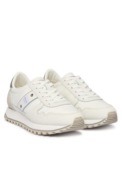 Sneakersy Blauer S6MILLEN03/NYM Biały ze sklepu eobuwie.pl w kategorii Buty sportowe damskie - zdjęcie 189134607