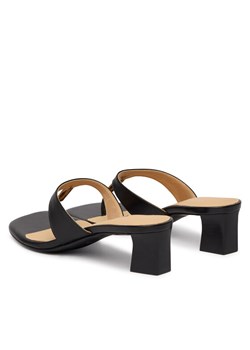 Japonki Guess FLJYZA LEA03 Czarny ze sklepu eobuwie.pl w kategorii Klapki damskie - zdjęcie 189134638