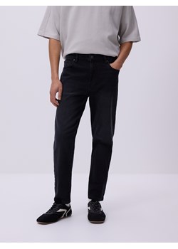 Reserved - Jeansy carrot slim z efektem sprania - czarny ze sklepu Reserved w kategorii Jeansy męskie - zdjęcie 189137148