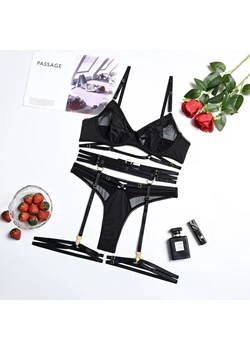 Komplet bielizny z siateczki - Czarny S ze sklepu Intimica.pl w kategorii Komplety bielizny damskiej - zdjęcie 189146536