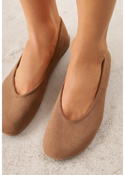Brązowe Casualowe Balerinki z Imitacji Zamszu Zambra ze sklepu born2be.pl w kategorii Balerinki - zdjęcie 189160497