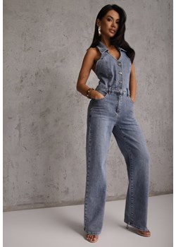 Niebieski Bawełniany Kombinezon Jeansowy z Dekoltem Halter i Kołnierzykiem Edaviann ze sklepu renee.pl w kategorii Kombinezony damskie - zdjęcie 189172119