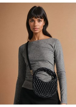 Sinsay - Torebka pikowana z odpinanym paskiem - czarny ze sklepu Sinsay w kategorii Torebki damskie - zdjęcie 189176806