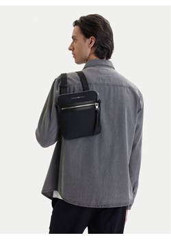 Emporio Armani Saszetka EM005400 AF14637 UB118 Granatowy ze sklepu MODIVO w kategorii Torby męskie - zdjęcie 189179157