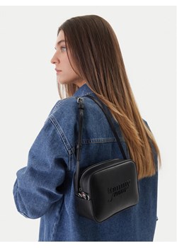 Torebka Tommy Jeans Tjw Must Camera Bag AW0AW18451 Czarny ze sklepu eobuwie.pl w kategorii Listonoszki - zdjęcie 189180969